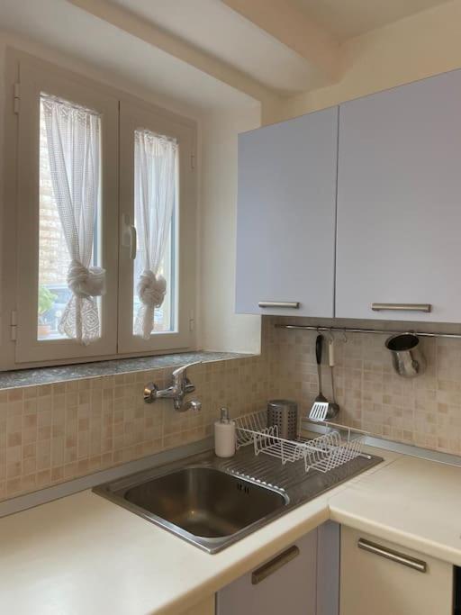 Il Glicine - Monolocale A Due Passi Dal Centro Villa Urbino Ngoại thất bức ảnh